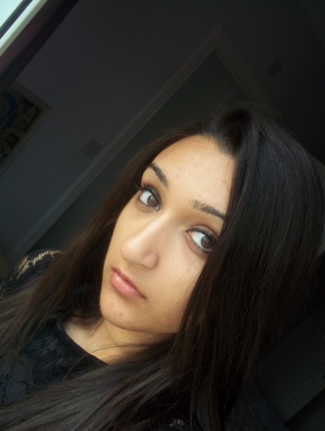 Indian solo girl takes self shots of her big natural tits
