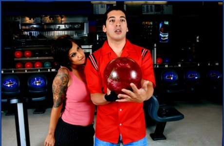 Tattooed babe in high socks Regan Reese fucking in a bowling alley
