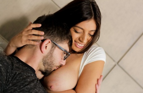 Huge boobed Latina Ella Knox gets her mouth fucked by a perverted nerd