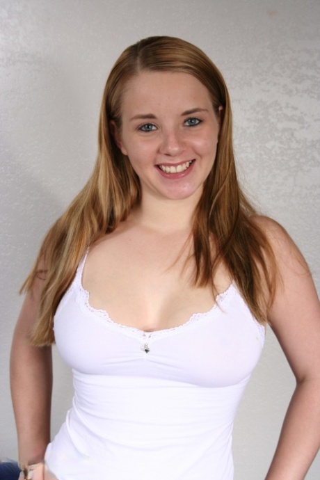 Chubby damsel Donna flaunting her juicy tits without showing her nipples