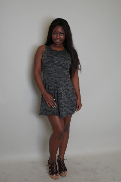 Hot Kenyan teen Sunny Star sucking and fucking two white dicks at a casting
